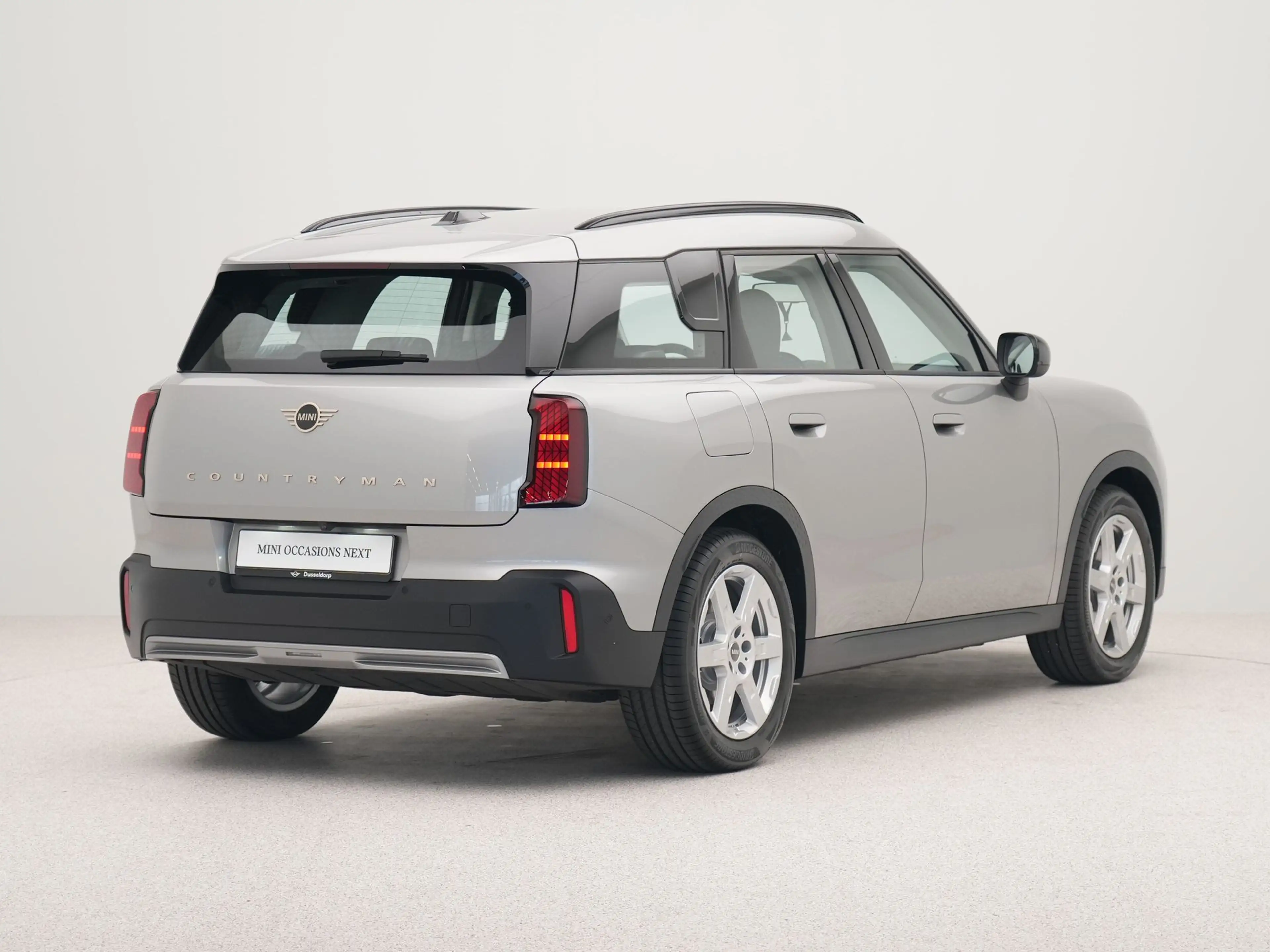 MINI Countryman E Essential — photo 10