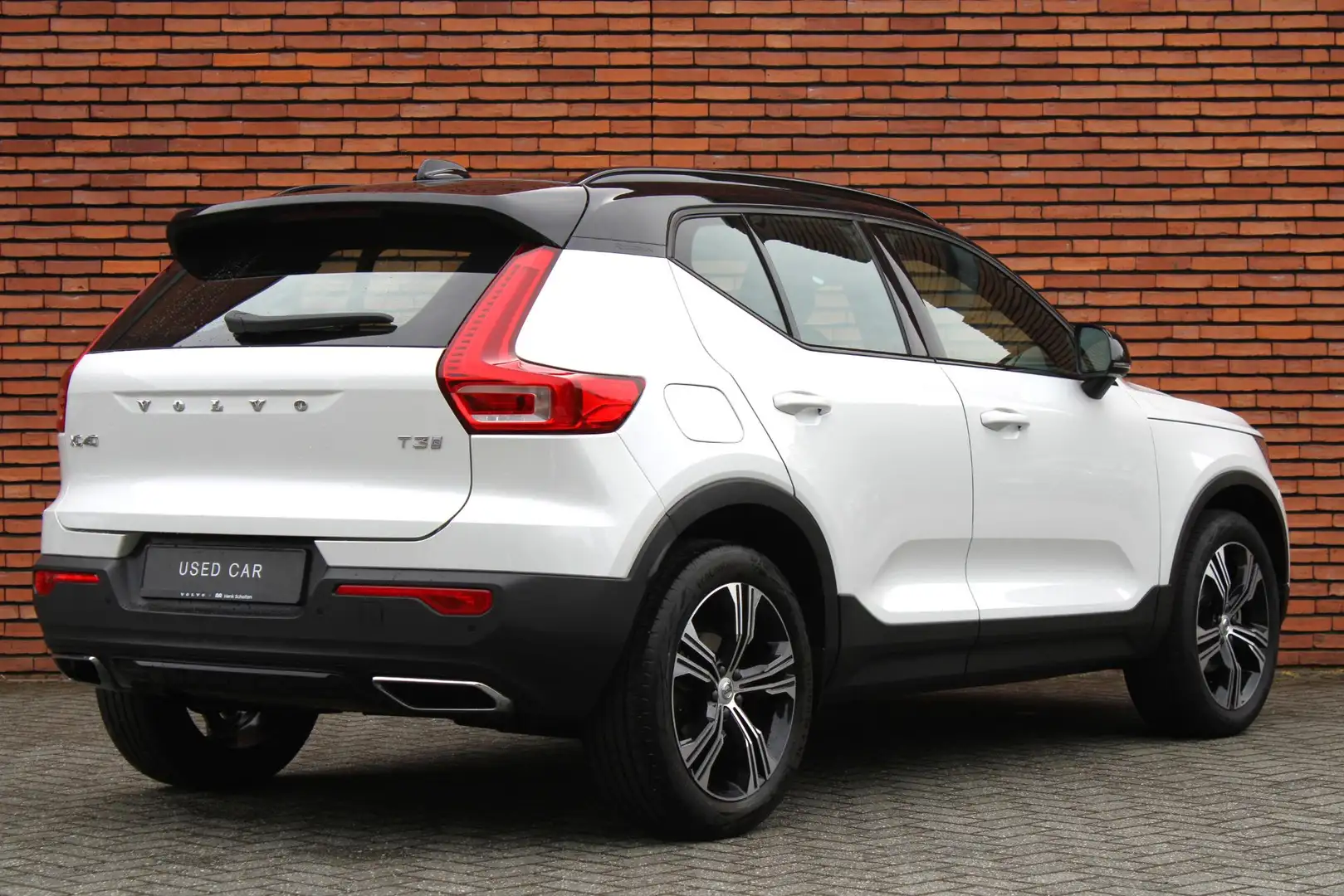 Volvo XC40 T3 Automaat R-Design | Verwarmbare Voorstoelen | C Weiß - 2