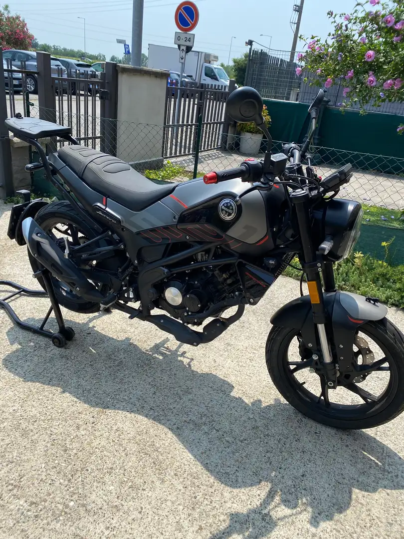 Benelli Leoncino 125 Gri - 1