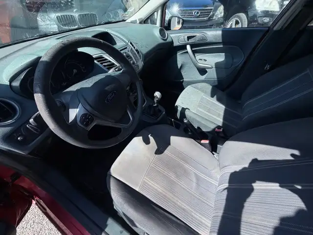 Ford Fiesta view 8