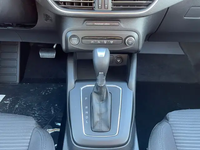Ford Focus view 13