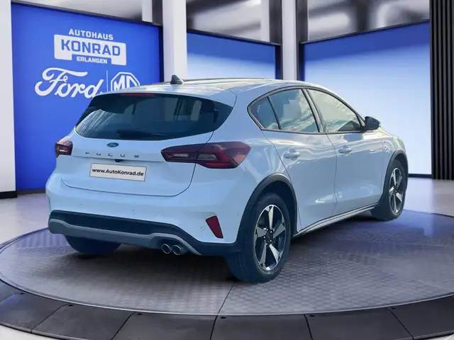 Ford Focus view 5