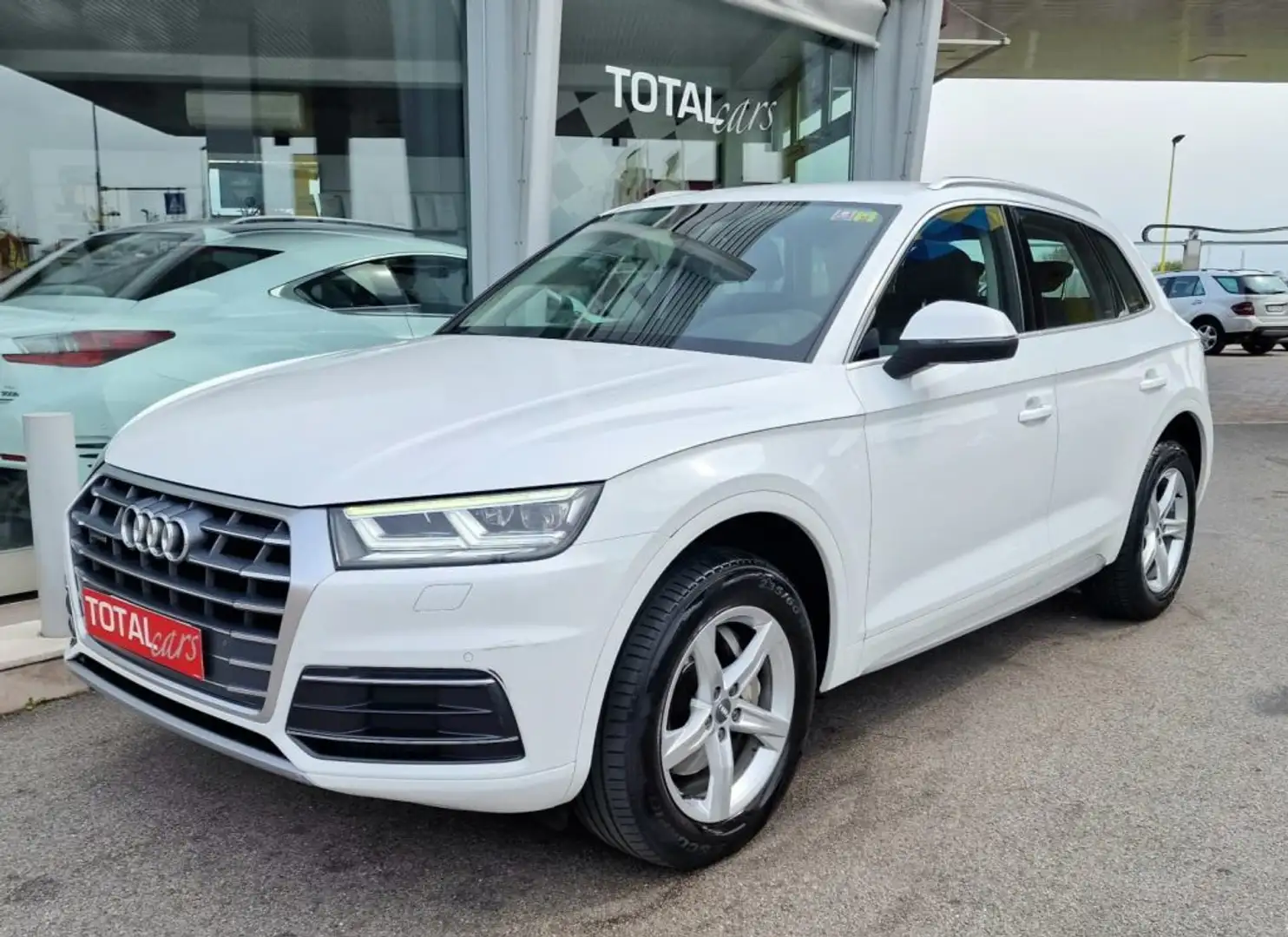 Audi Q5 2.0 TDI 190 CV quattro S tronic Business Sport Weiß - 1