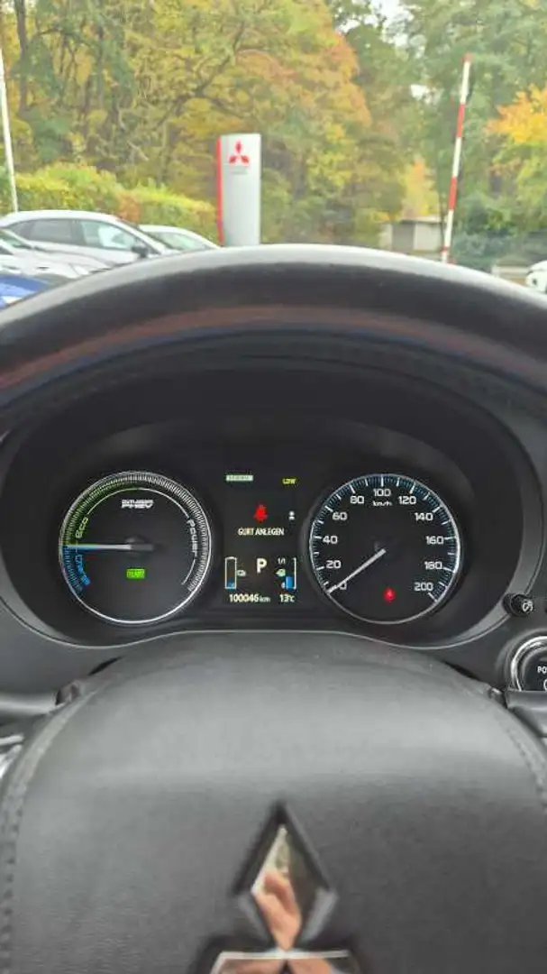 Mitsubishi Outlander PHEV TOP ACC/SHZ/Allrad Noir - 2