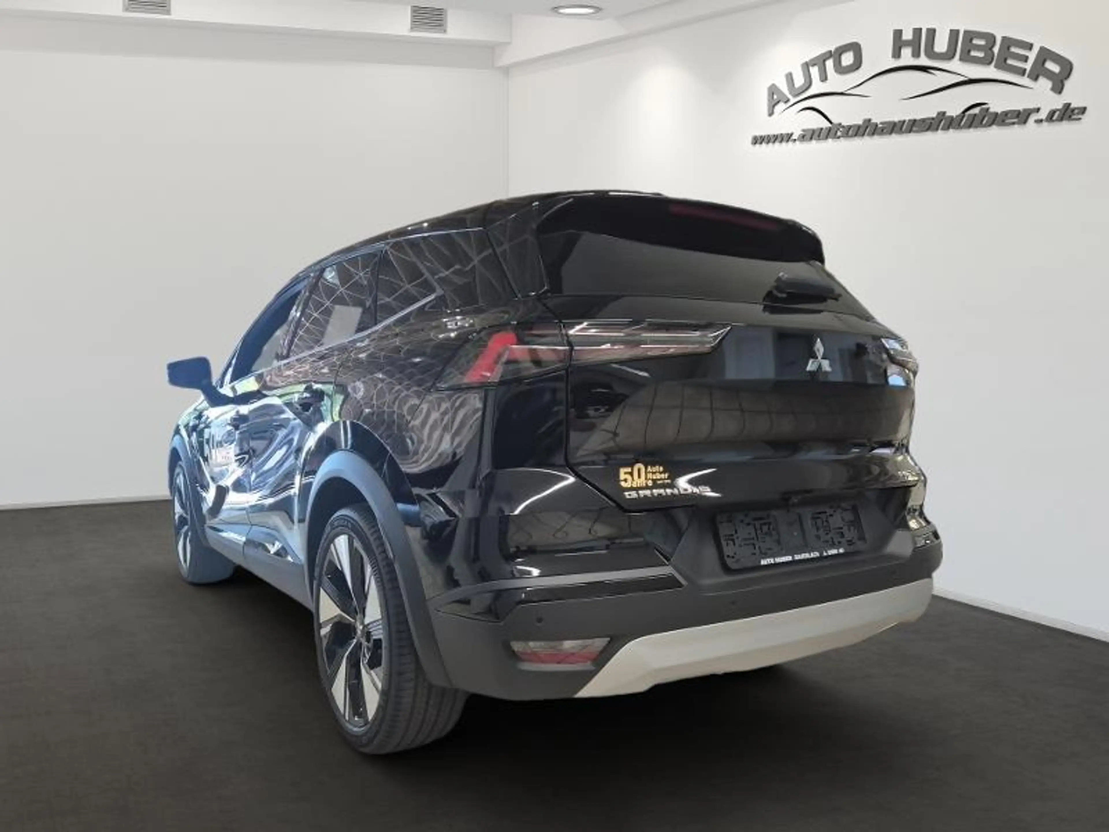 Mitsubishi Grandis Intro Ed. 1.8 Hybrid LED 360° Kam Shzg — photo 4