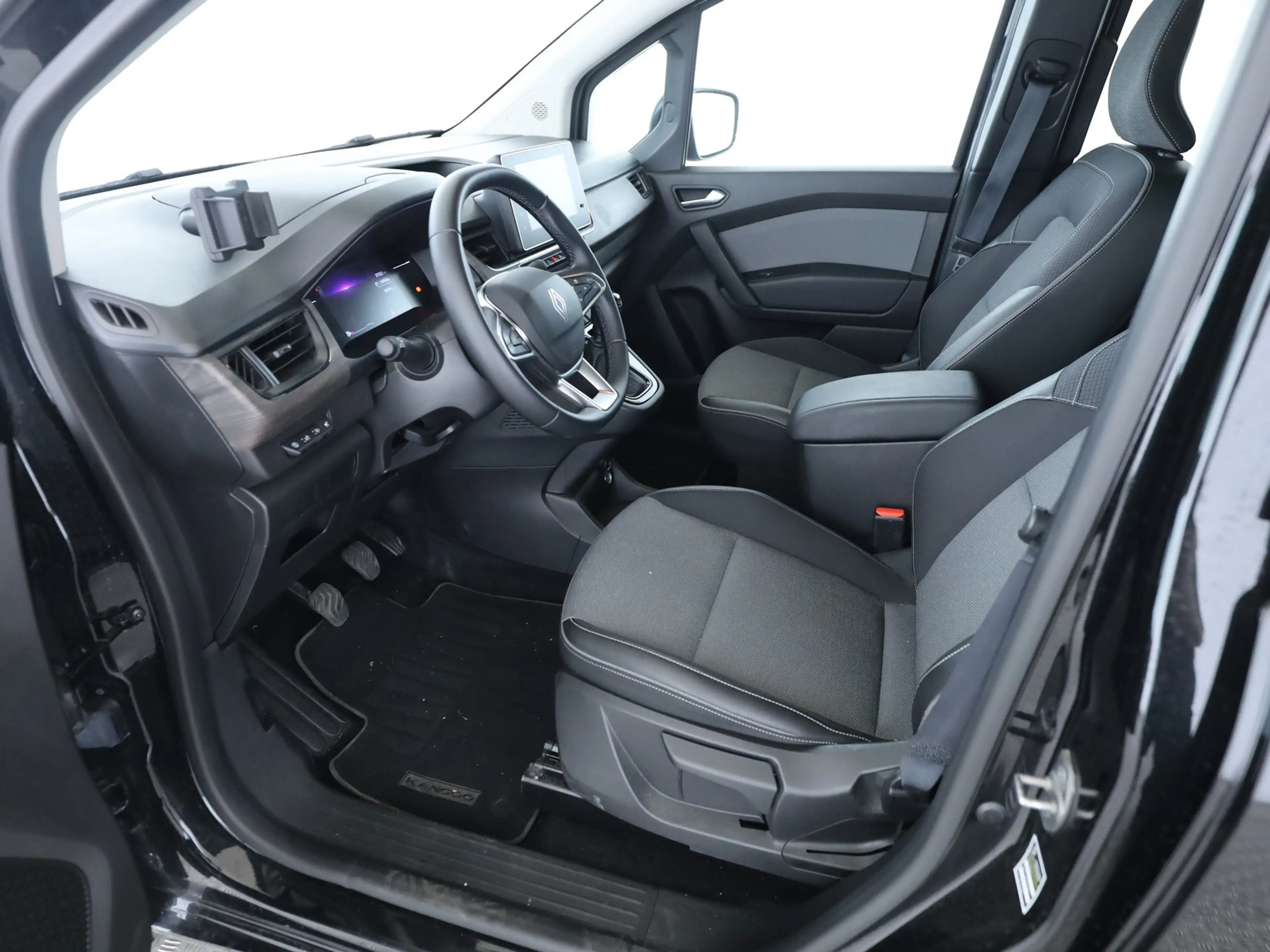 Renault Kangoo PKW GRAND TECHNO TCe 130 Apple CarPlay SHZ — photo 11