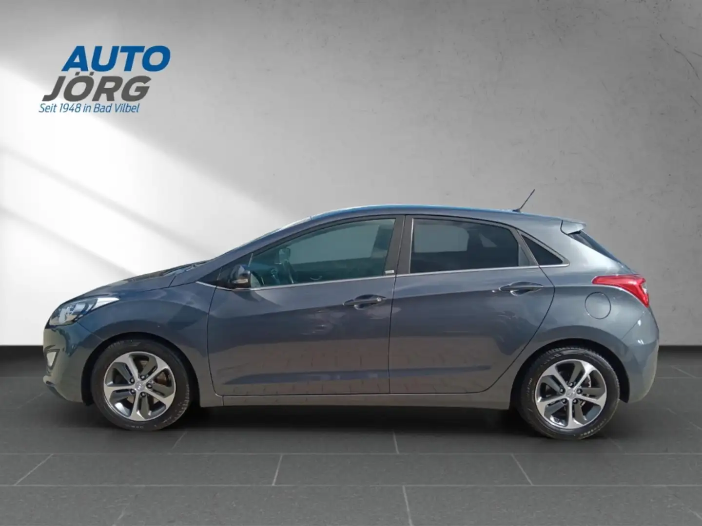 Hyundai i30 blue Passion 1.6 GDI *Automatik Grijs - 2