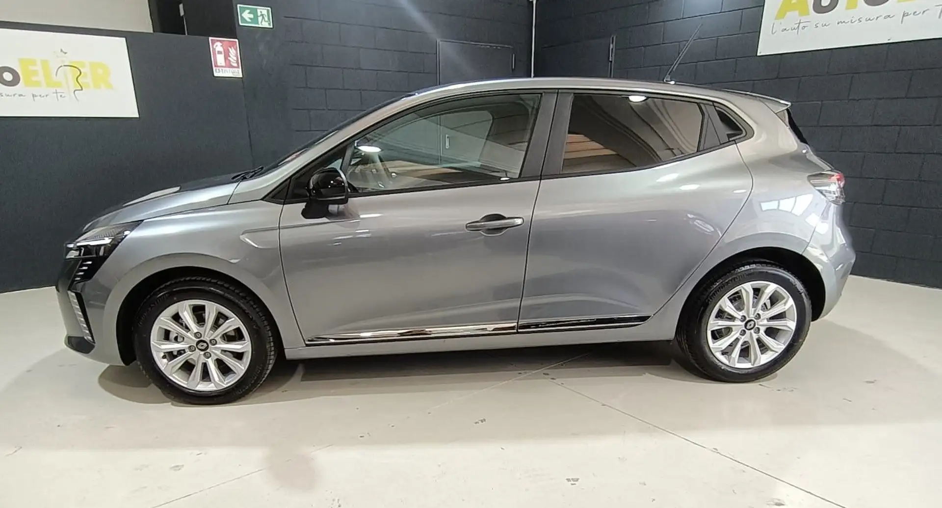 Renault Clio Clio 1.0 eco-g Generation 100cv Grau - 2