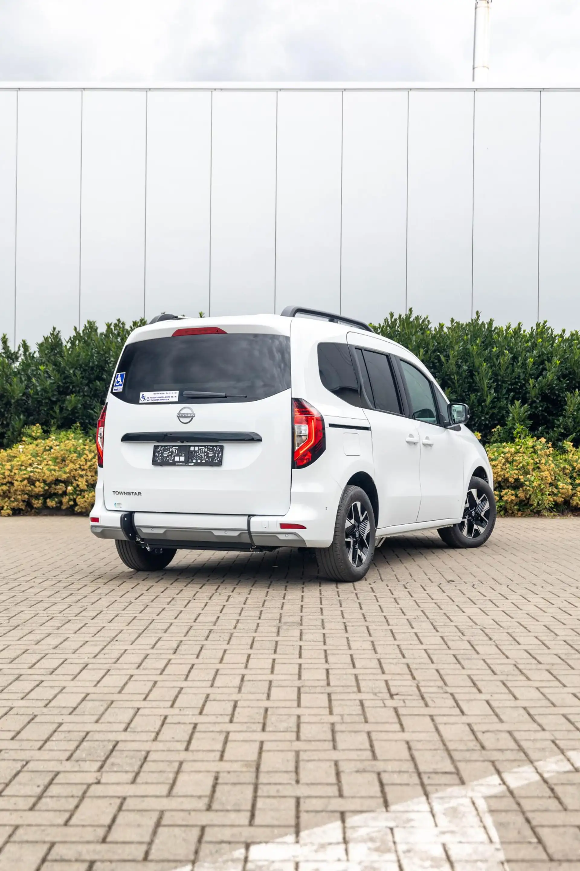Nissan Townstar L1H1 DIG-T 130 AT Tekna Ombouw voor rolstoelvervoe — photo 11