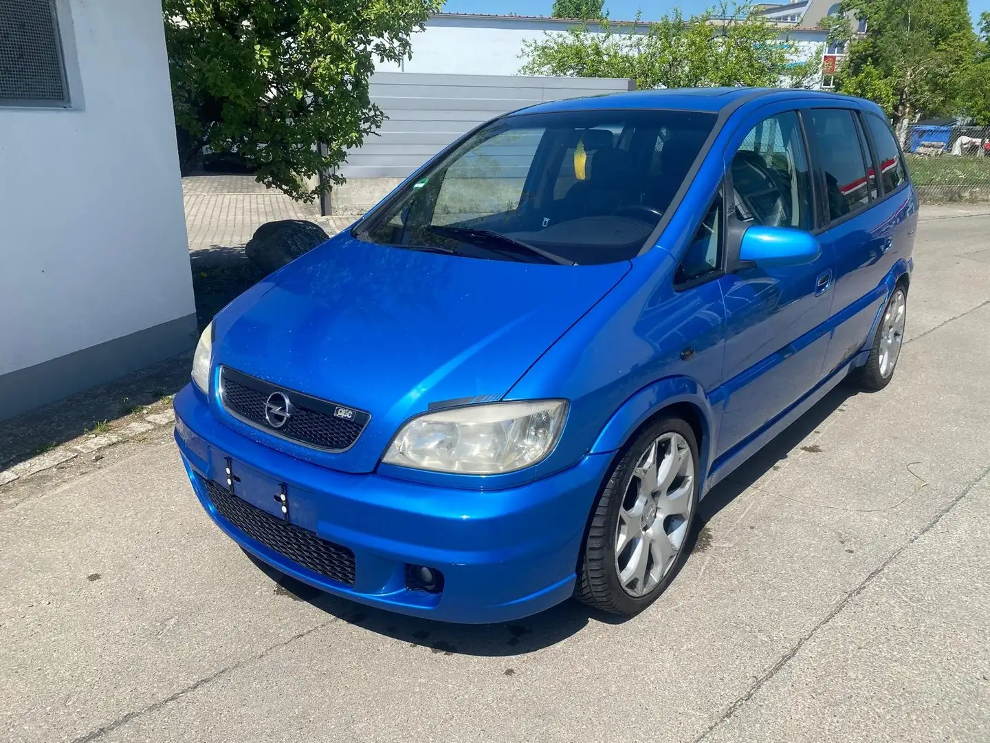 Opel Zafira 2.0 OPC Blau - 1