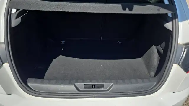 Peugeot 308 view 14