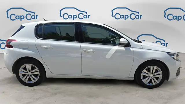 Peugeot 308 view 4
