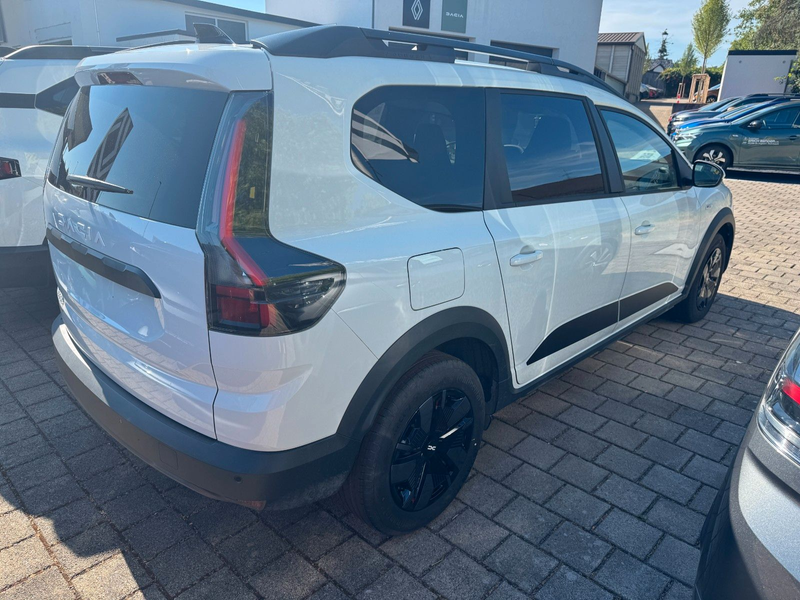 Dacia Jogger Expression hybrid 155 * 7-Sitzer — photo 5