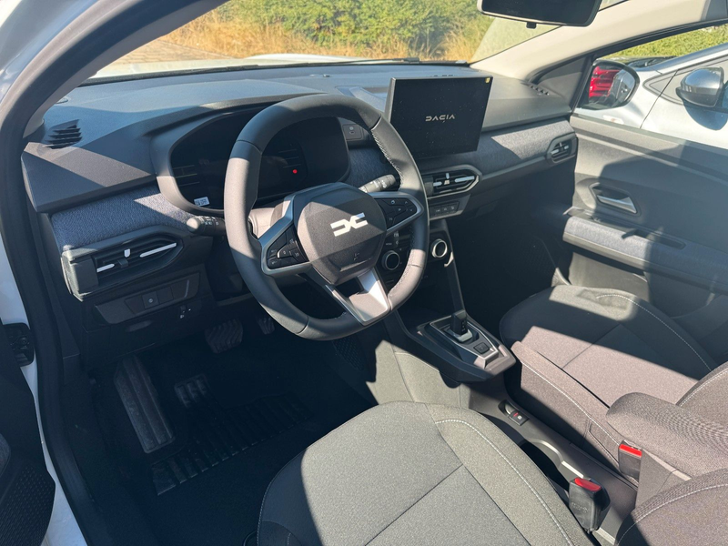 Dacia Jogger Expression hybrid 155 * 7-Sitzer — photo 9