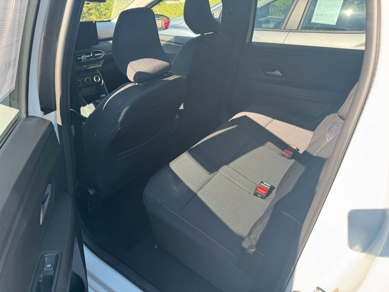 Dacia Jogger Expression hybrid 155 * 7-Sitzer — photo 11