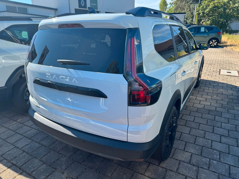 Dacia Jogger Expression hybrid 155 * 7-Sitzer — photo 6