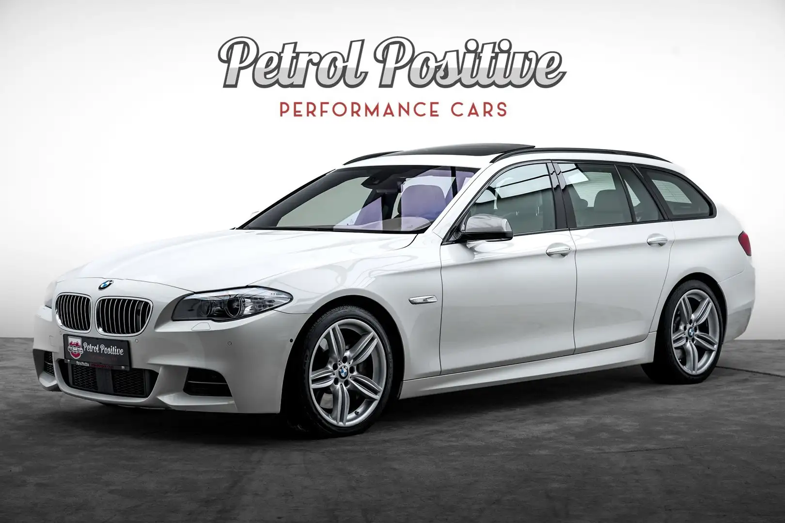 BMW 550 M550d xDrive Touring ERSTBESITZ / VOLLAUSSTATTUNG Weiß - 1