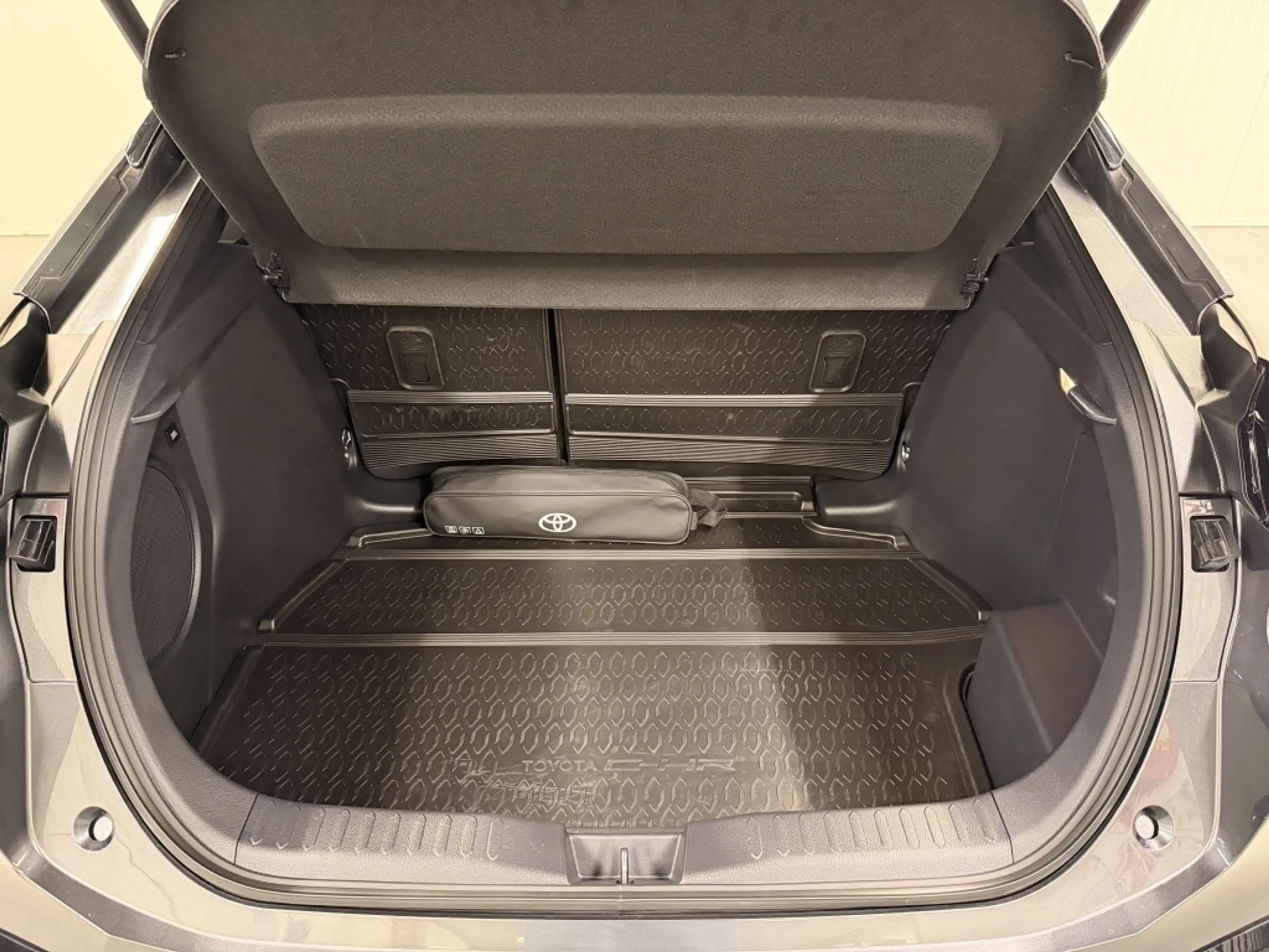 Toyota C-HR 2.0 Hybrid 200 Exec JBL audio - Panoramadak - Memo — photo 17