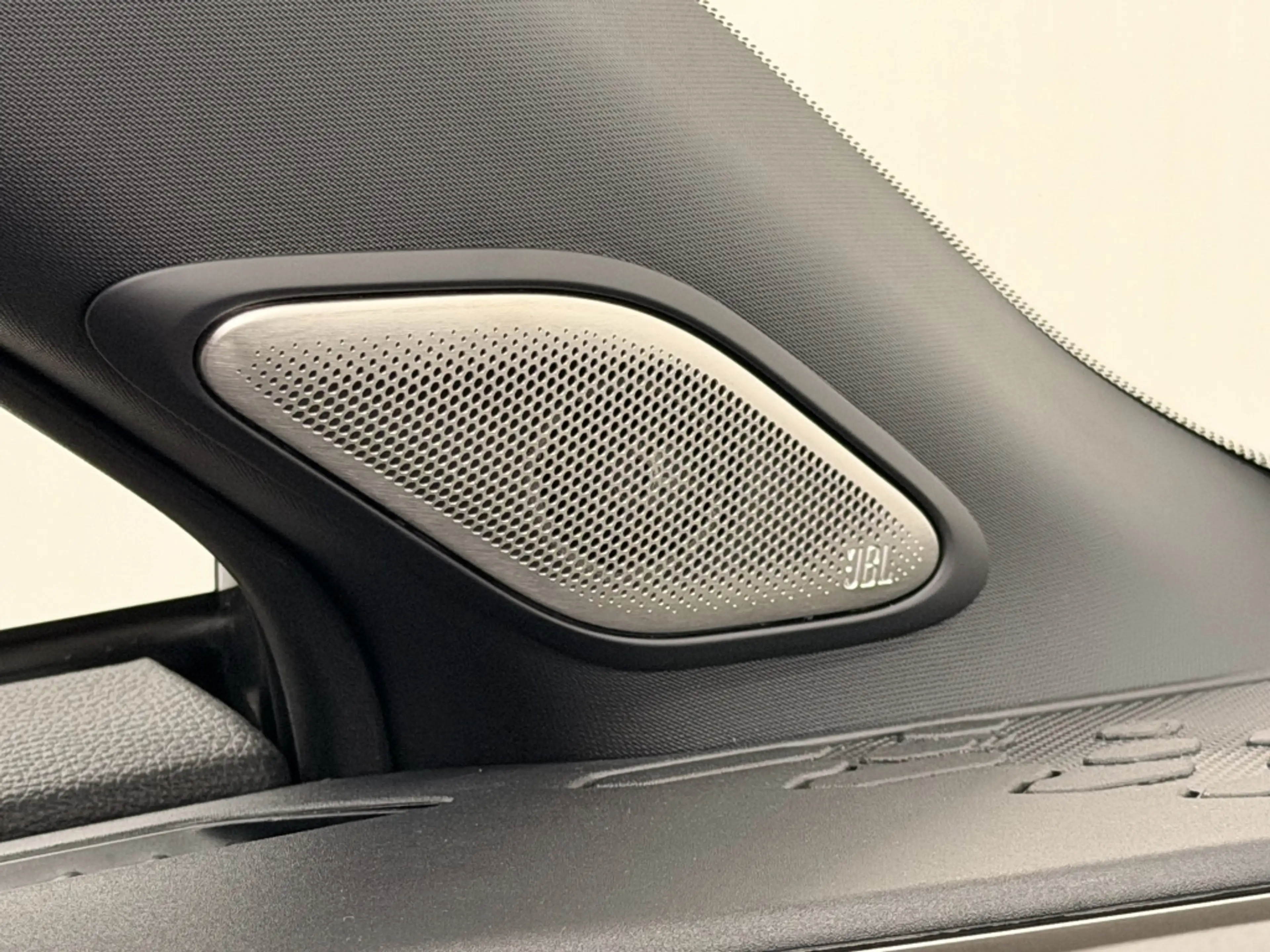 Toyota C-HR 2.0 Hybrid 200 Exec JBL audio - Panoramadak - Memo — photo 49
