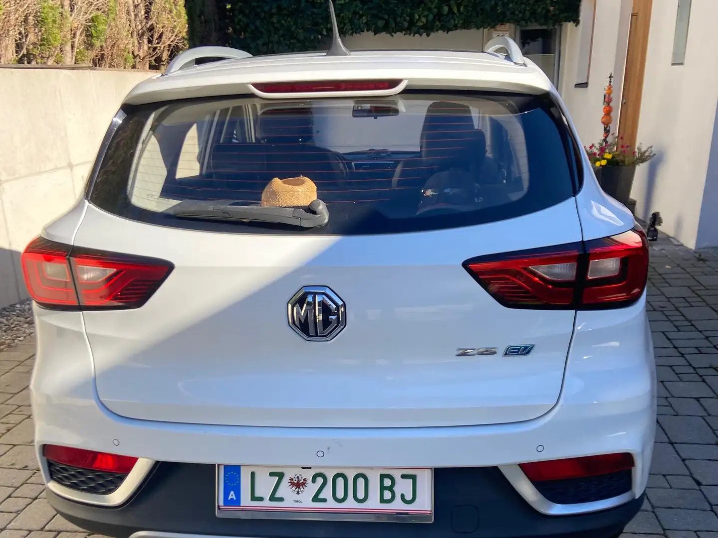 MG ZS ZS EV 44,5kWh Luxury Weiß - 2