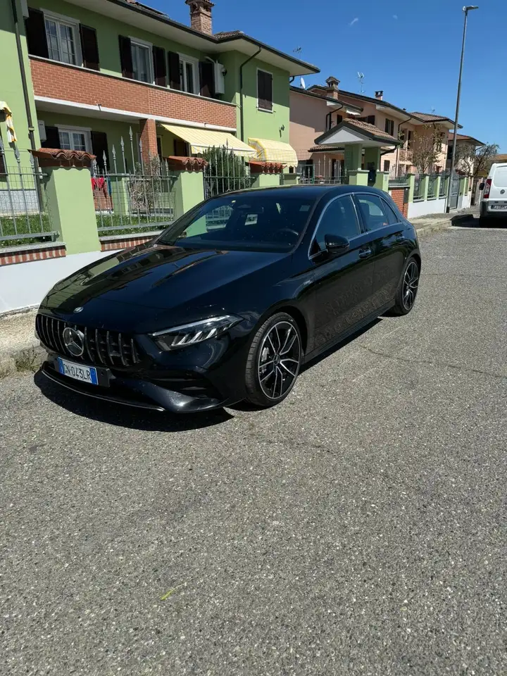 Mercedes-Benz A 35 AMG