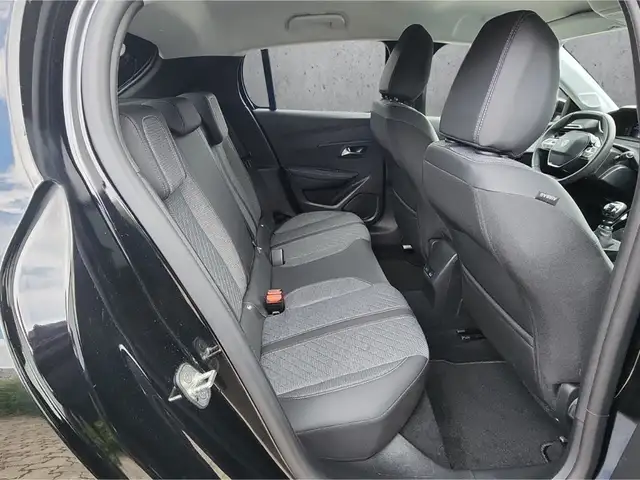 Peugeot 208 view 14