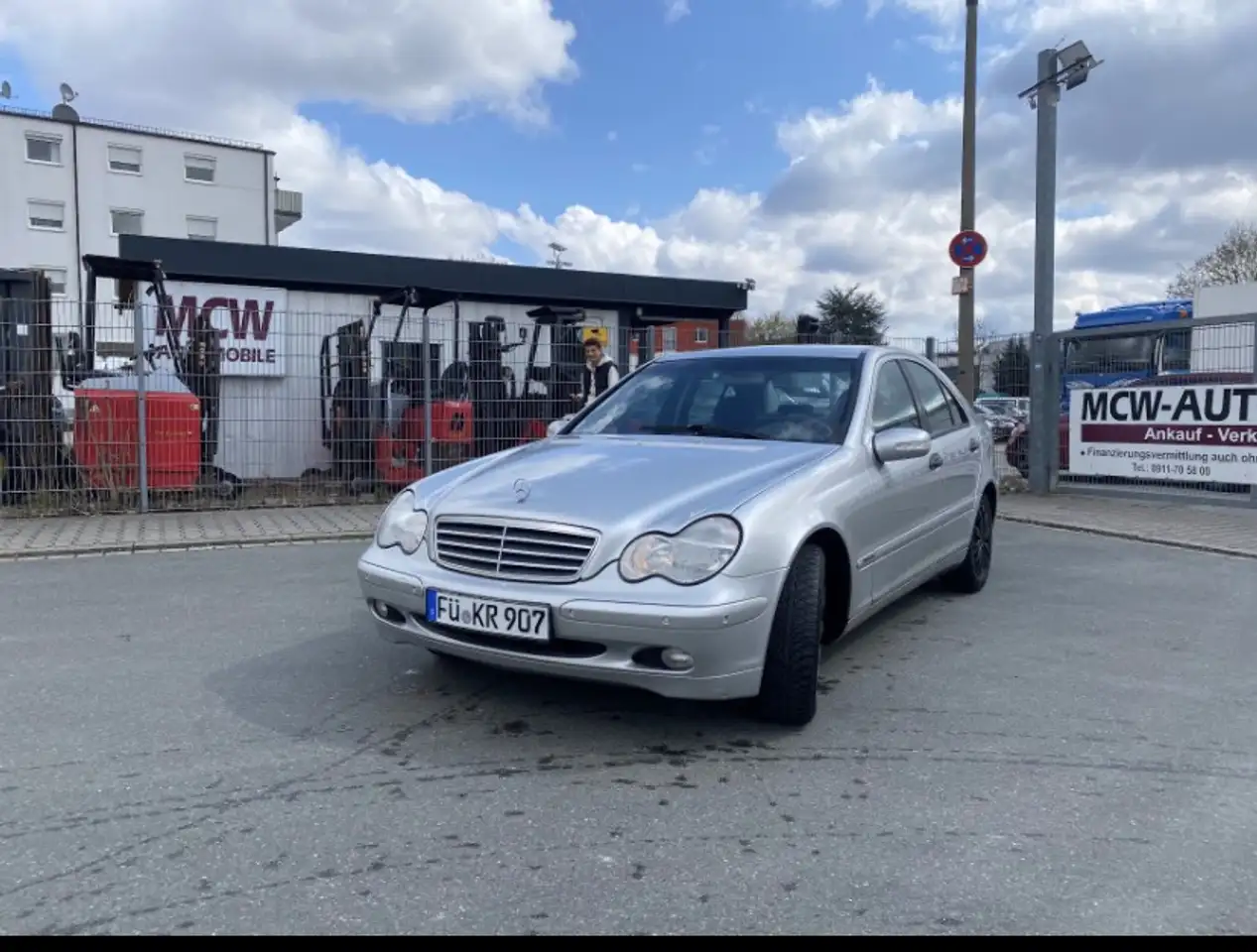 Mercedes-Benz C 180