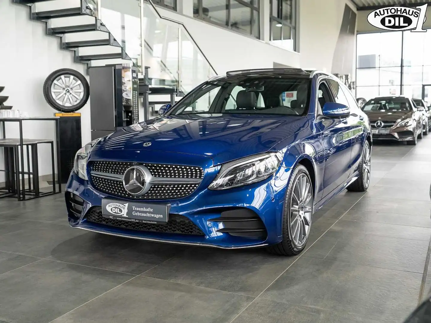 Mercedes-Benz C 300 e T 9G-Tronic *AMG*360°-K*PANO*MEMORY* Blauw - 2