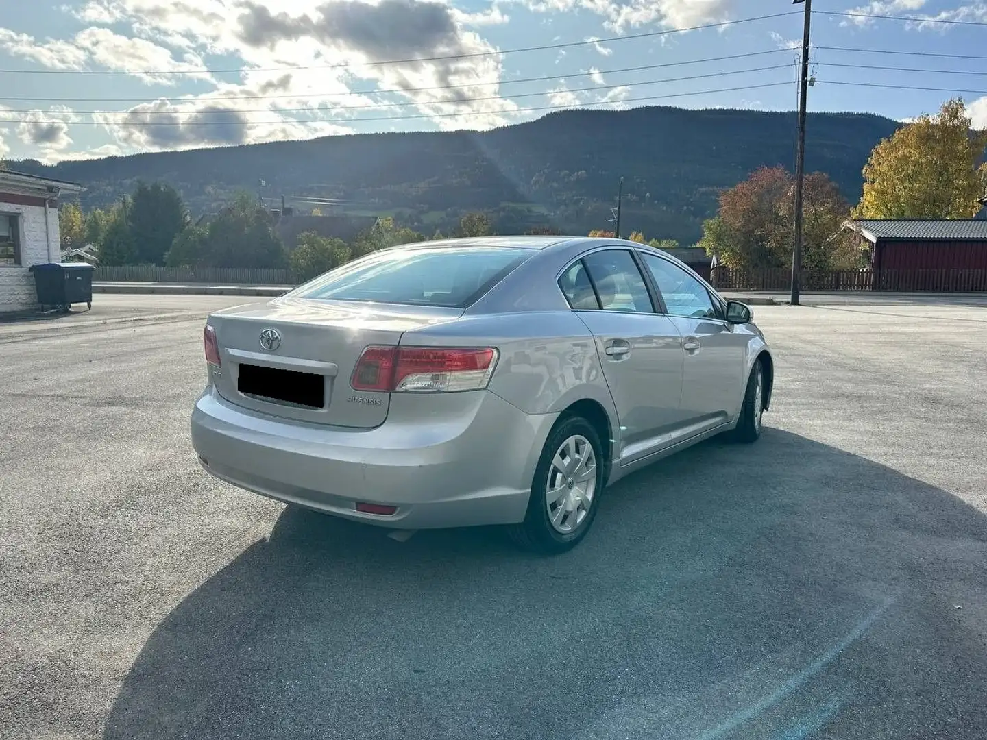 Toyota Avensis 2.0 D-4D Executive II DPF Argento - 2