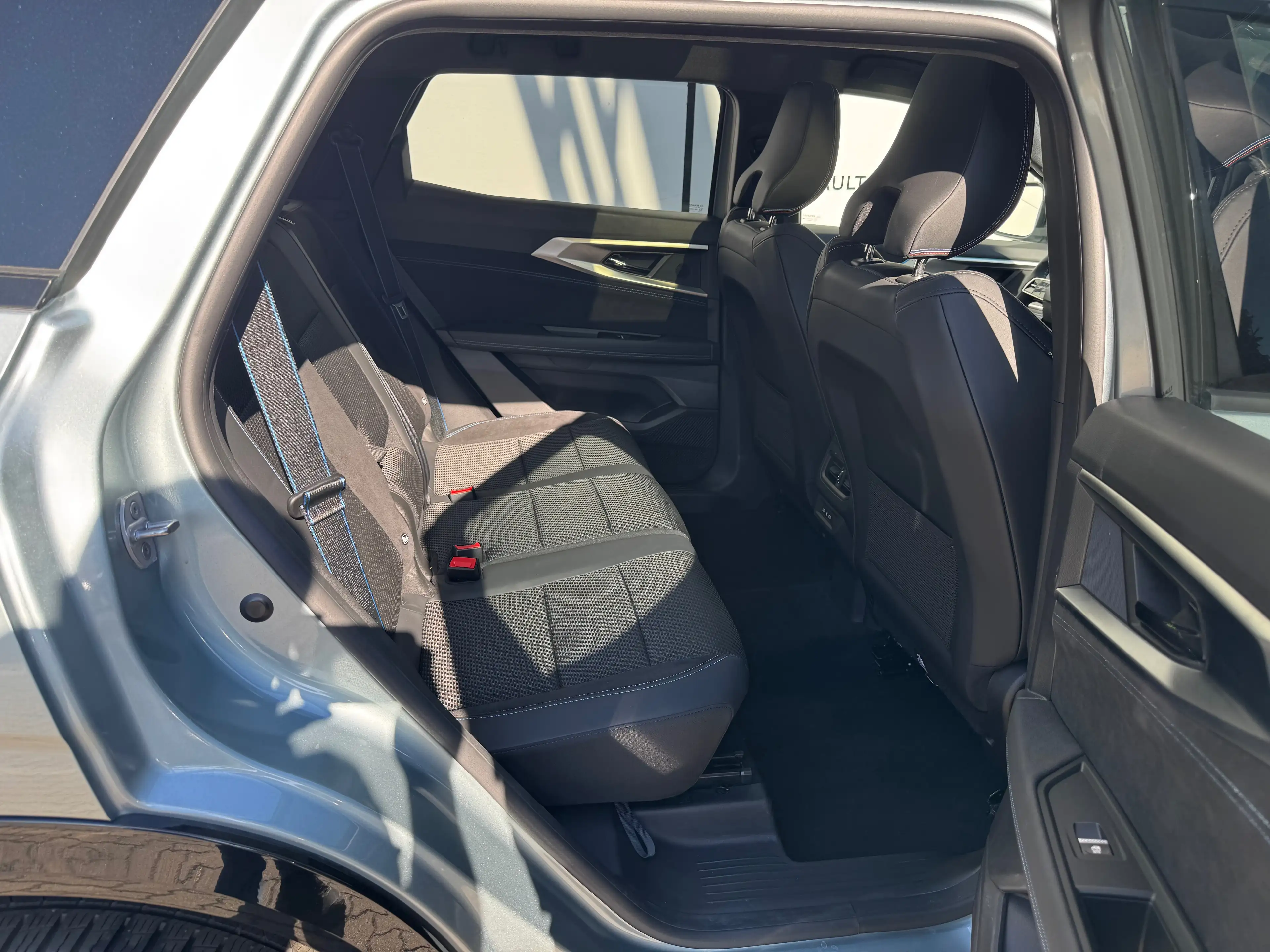 Renault Espace Esprit Alpine E-Tech Hybrid 200 SolarBay Head Up — photo 8