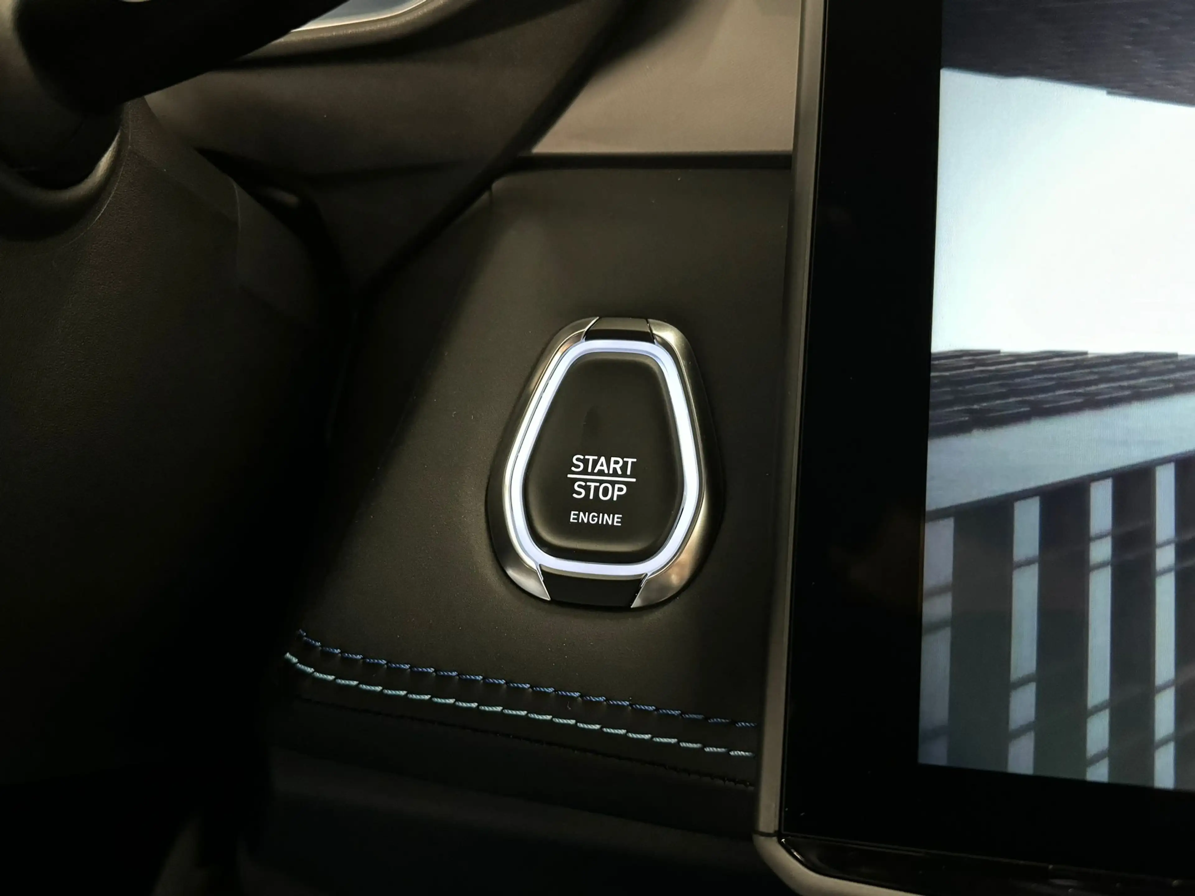 Lynk & Co 01 1.5 | 360 Camera | Apple Carplay|Android Auto | Pa — photo 25