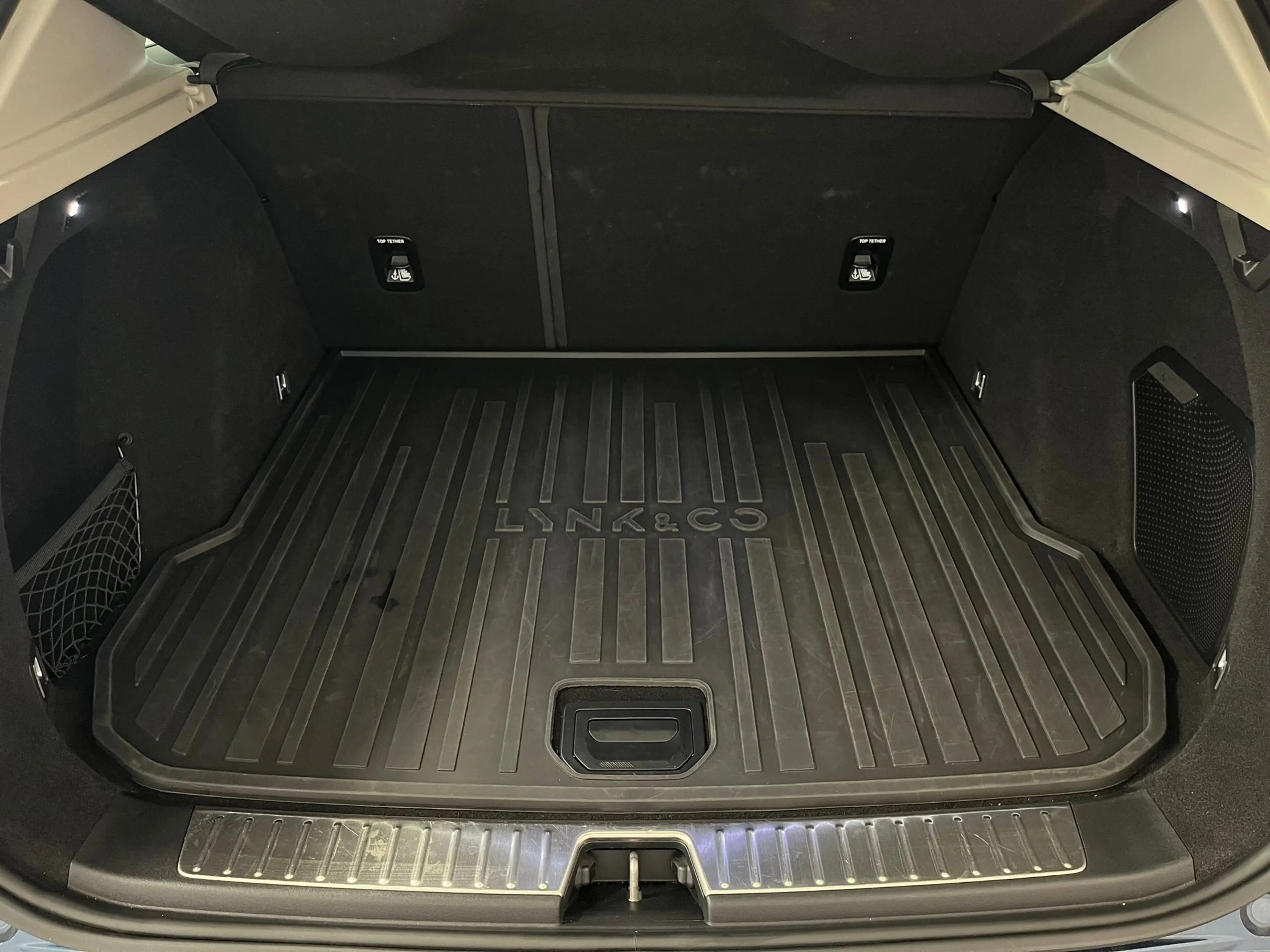 Lynk & Co 01 1.5 | 360 Camera | Apple Carplay|Android Auto | Pa — photo 47