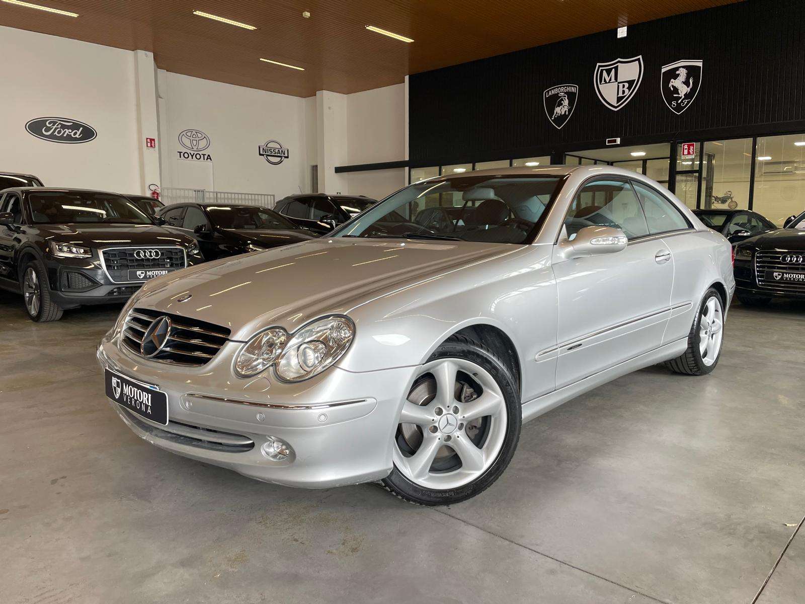 Mercedes-Benz CLK 320
