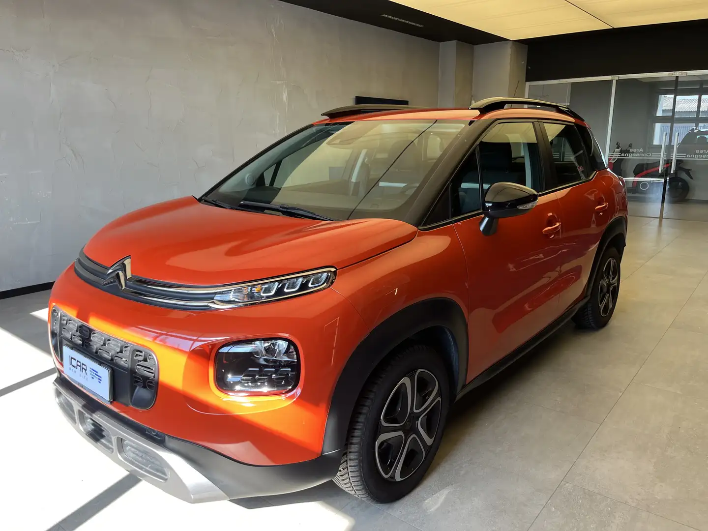 Citroen C3 Aircross Aircross 1.5 BlueHDi Shine Pack Orange - 1