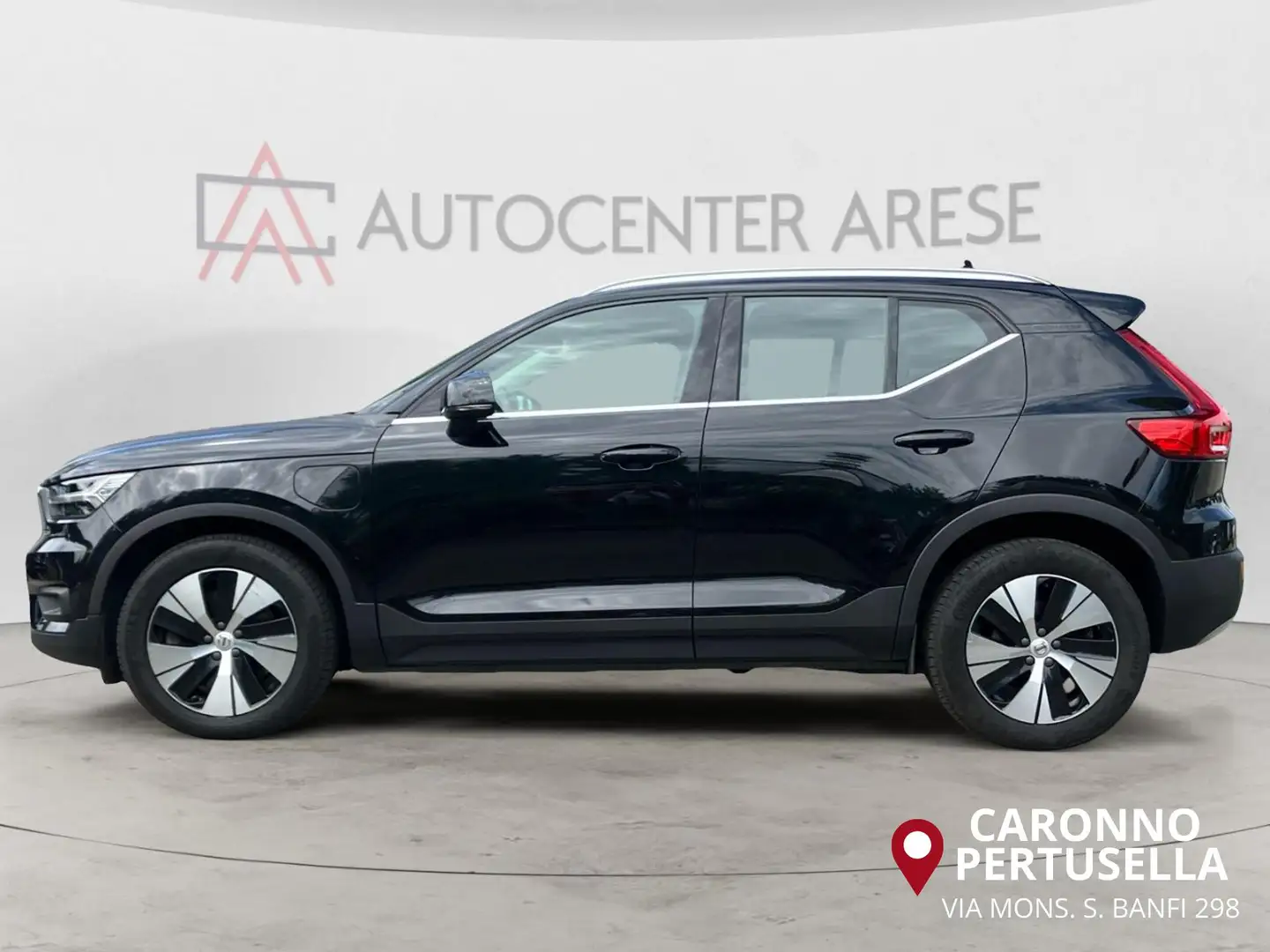 Volvo XC40 T5 Recharge Plug-in Hybrid Inscription Expression Schwarz - 2