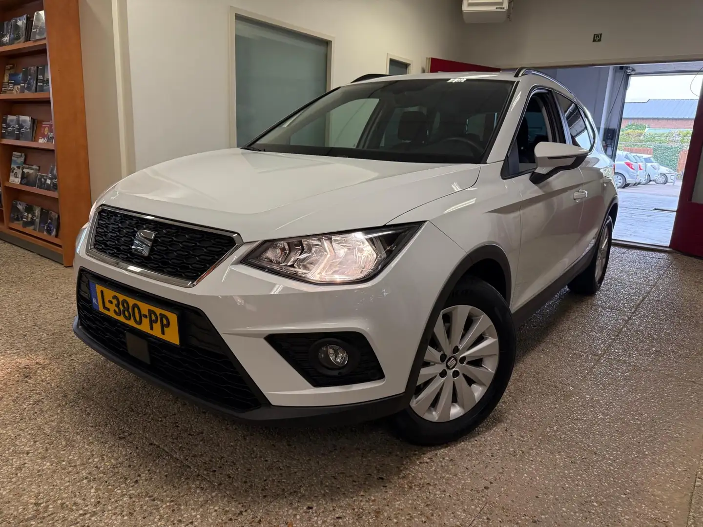 SEAT Arona 1.0 TSI Style Business Intense | Navi | carplay | Wit - 1