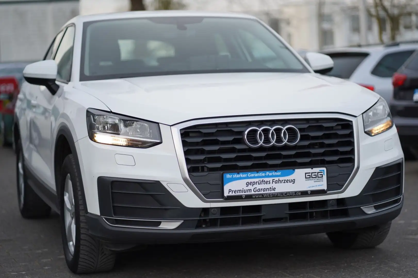 Audi Q2 Automatik Tempomat Klima PDC Allwetter Kamera Weiß - 1