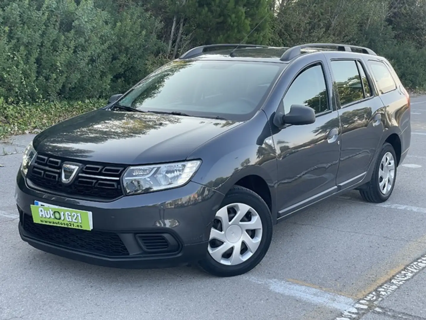 Dacia Logan MCV 1.0 Essential 75 Gris - 1