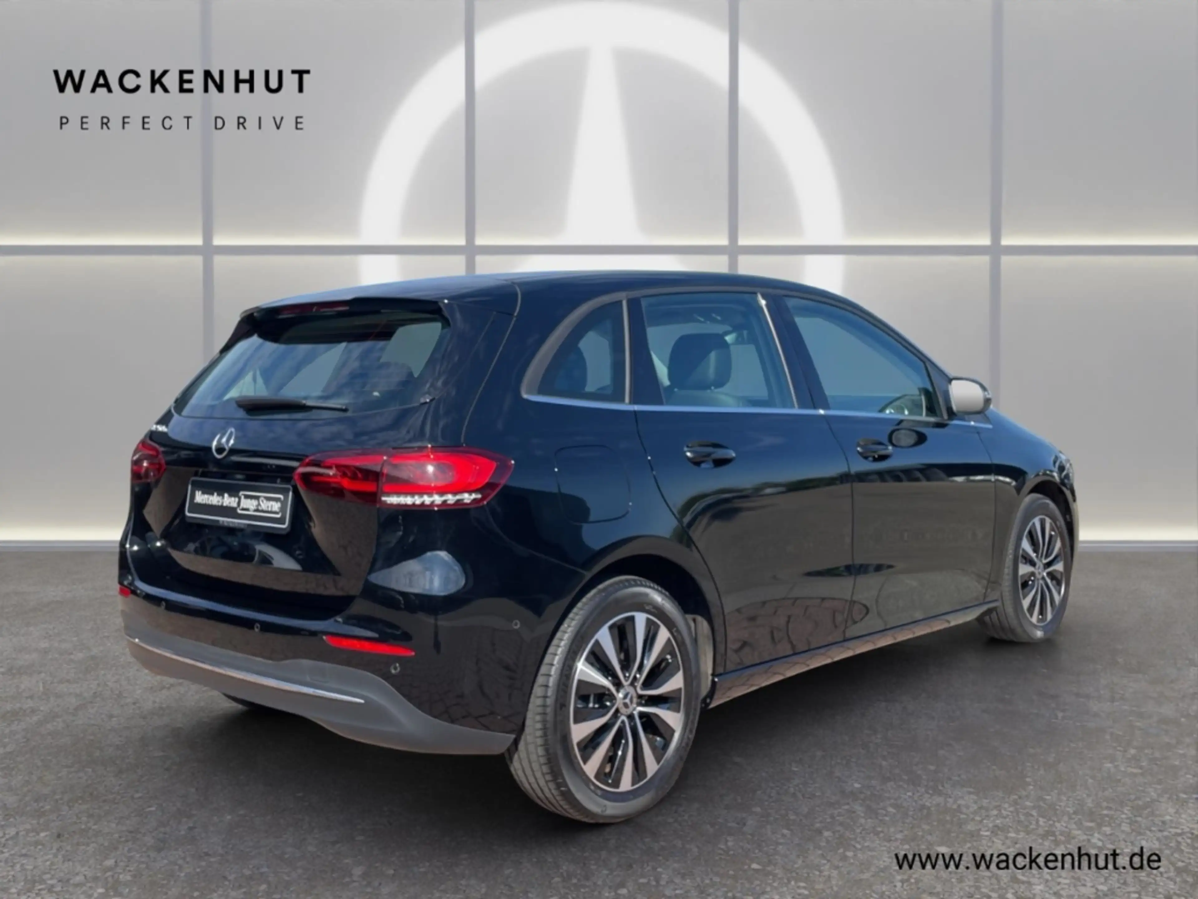 Mercedes-Benz B 250 e Style LED Navi Parkpaket Kamera Tempomat — photo 4