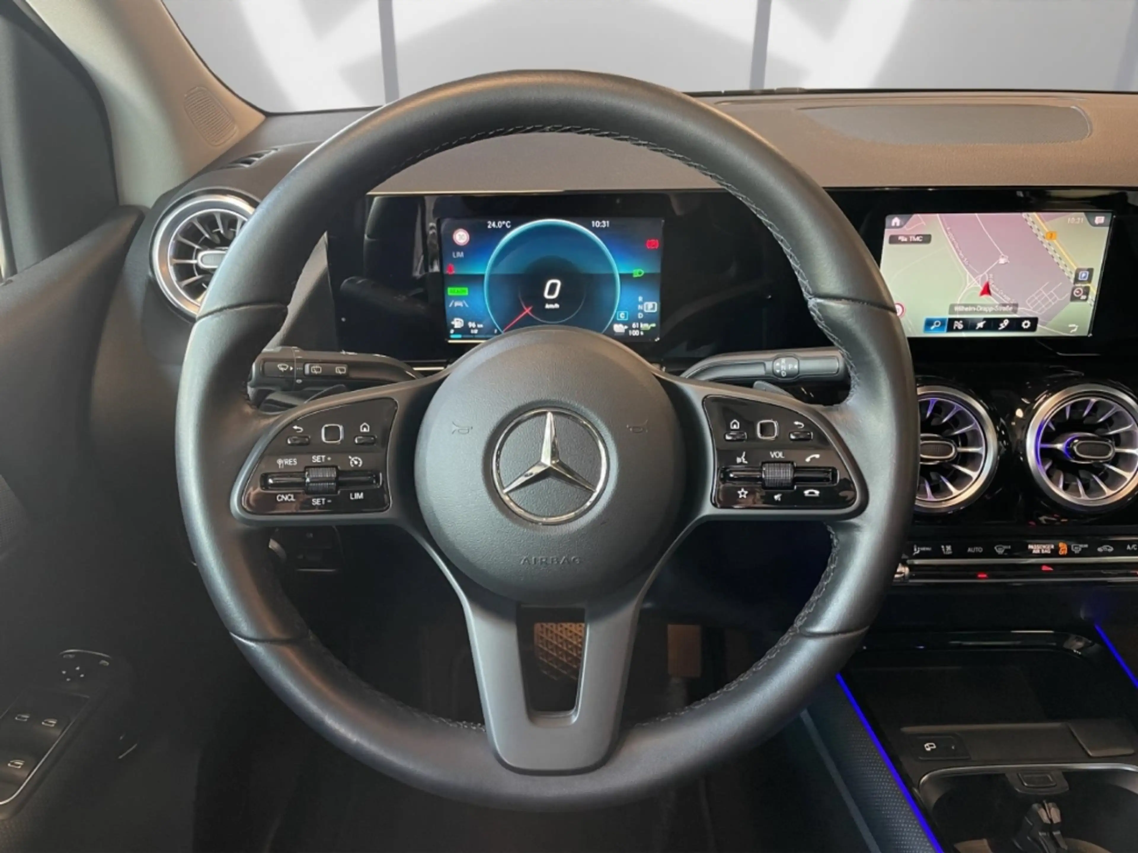 Mercedes-Benz B 250 e Style LED Navi Parkpaket Kamera Tempomat — photo 7