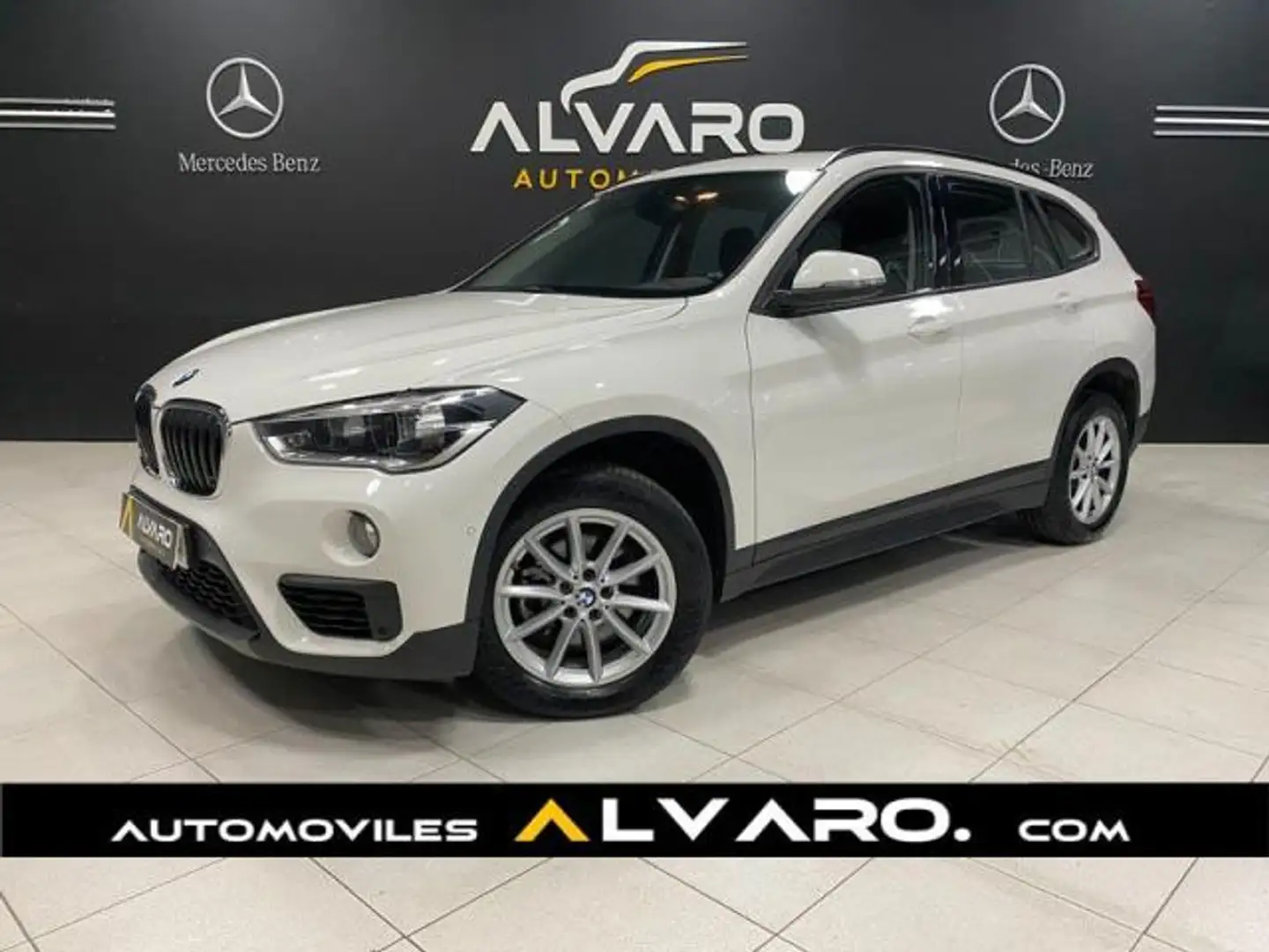 BMW X1 sDrive 18dA Blanc - 1
