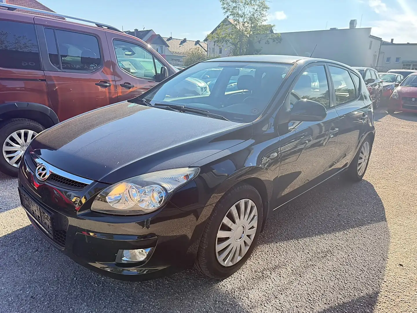 Hyundai i30 1,4 CVVT Schwarz - 2