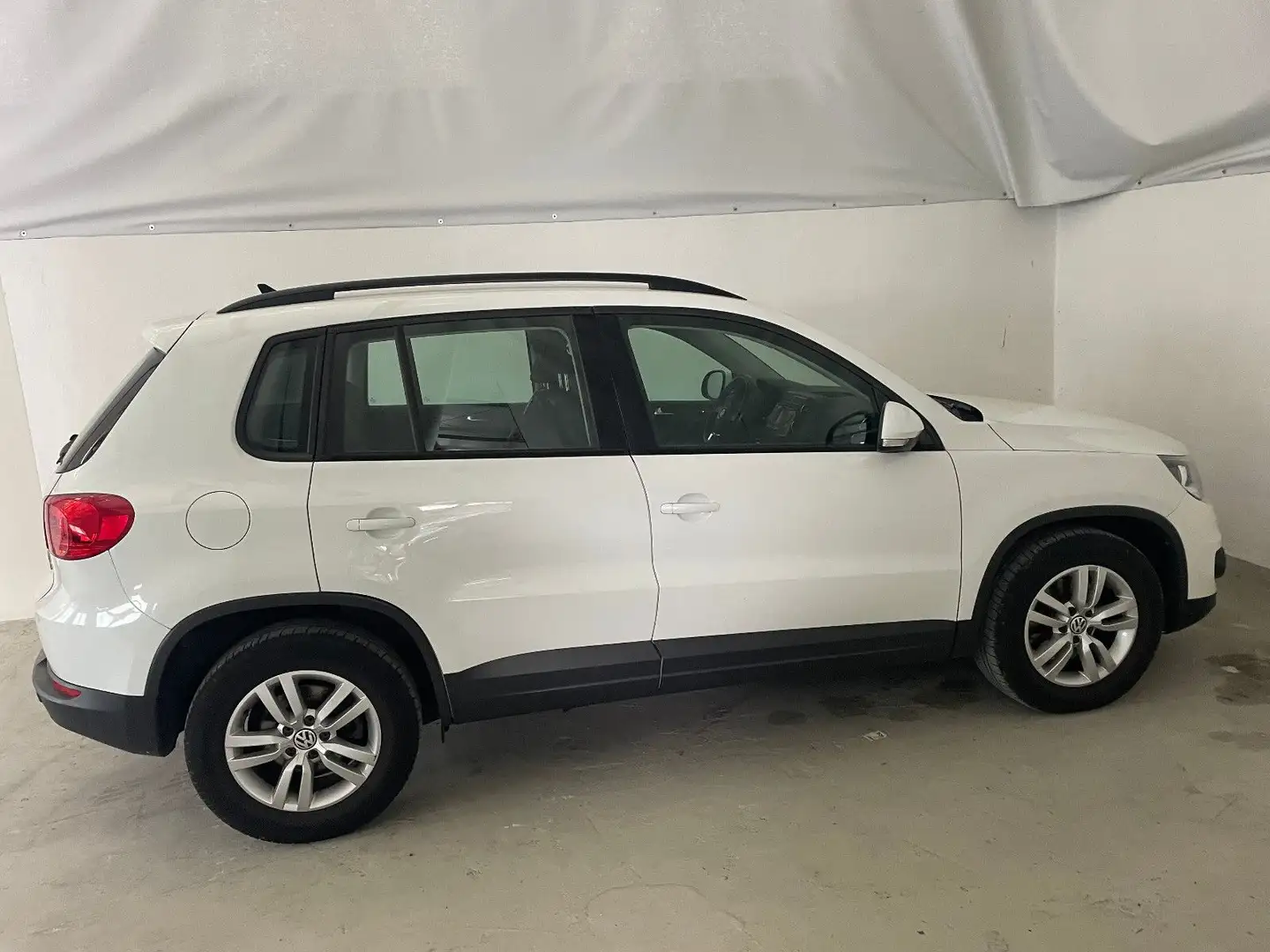 Volkswagen Tiguan Trend & Fun BMT 2. Hd SHZ Navi APS Weiß - 2