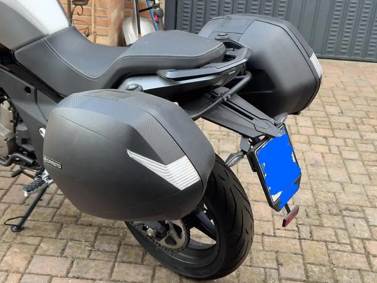 CFMOTO 650 MT Szary - 2