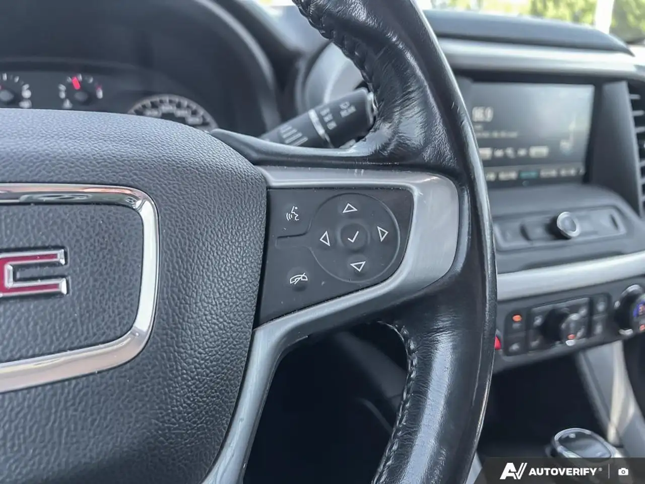GMC Acadia photo GMC Acadia