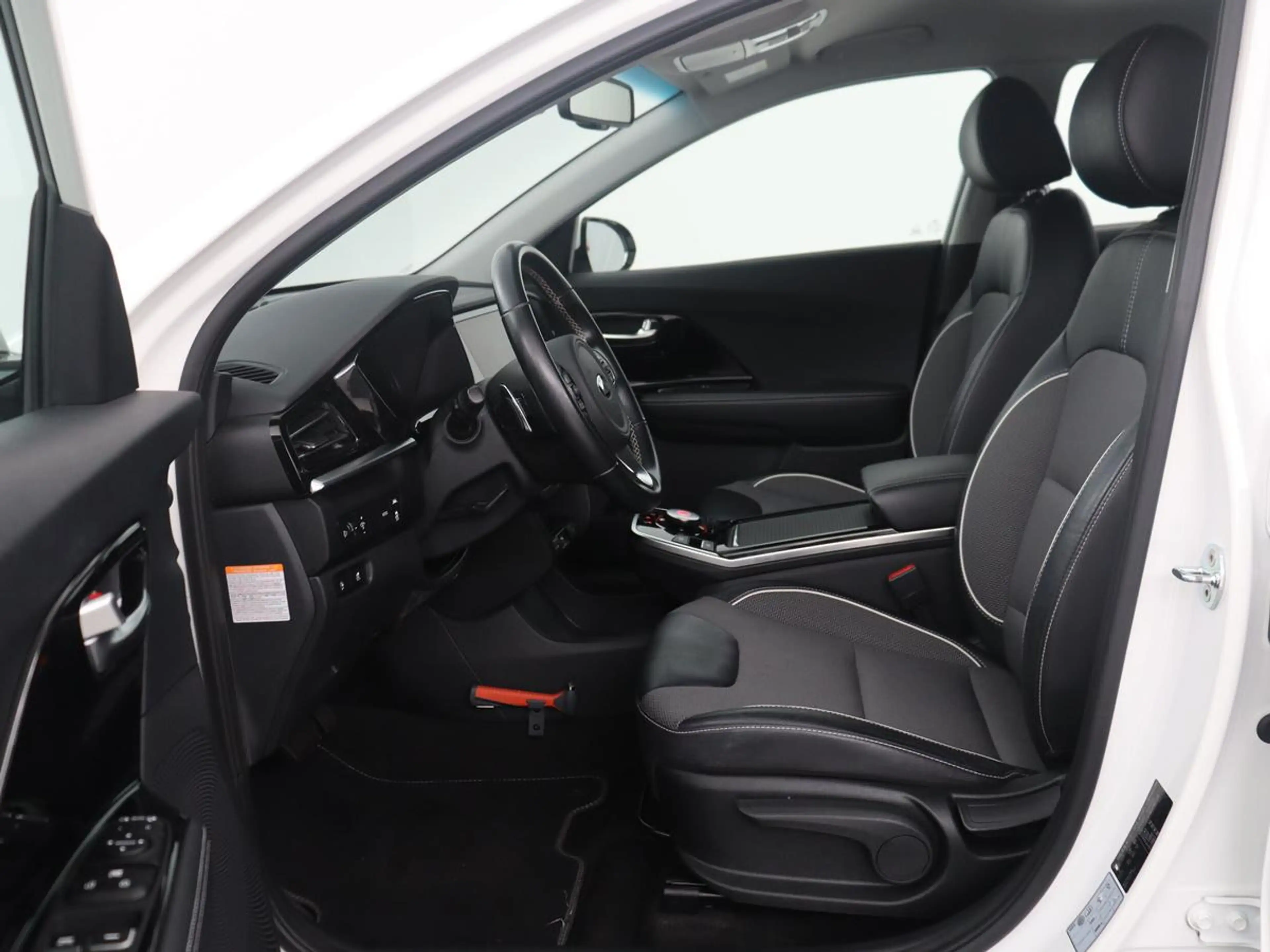 Kia e-Niro ComfortLine 64 kWh | SOH 95.9% | Adaptive cruise | — photo 5