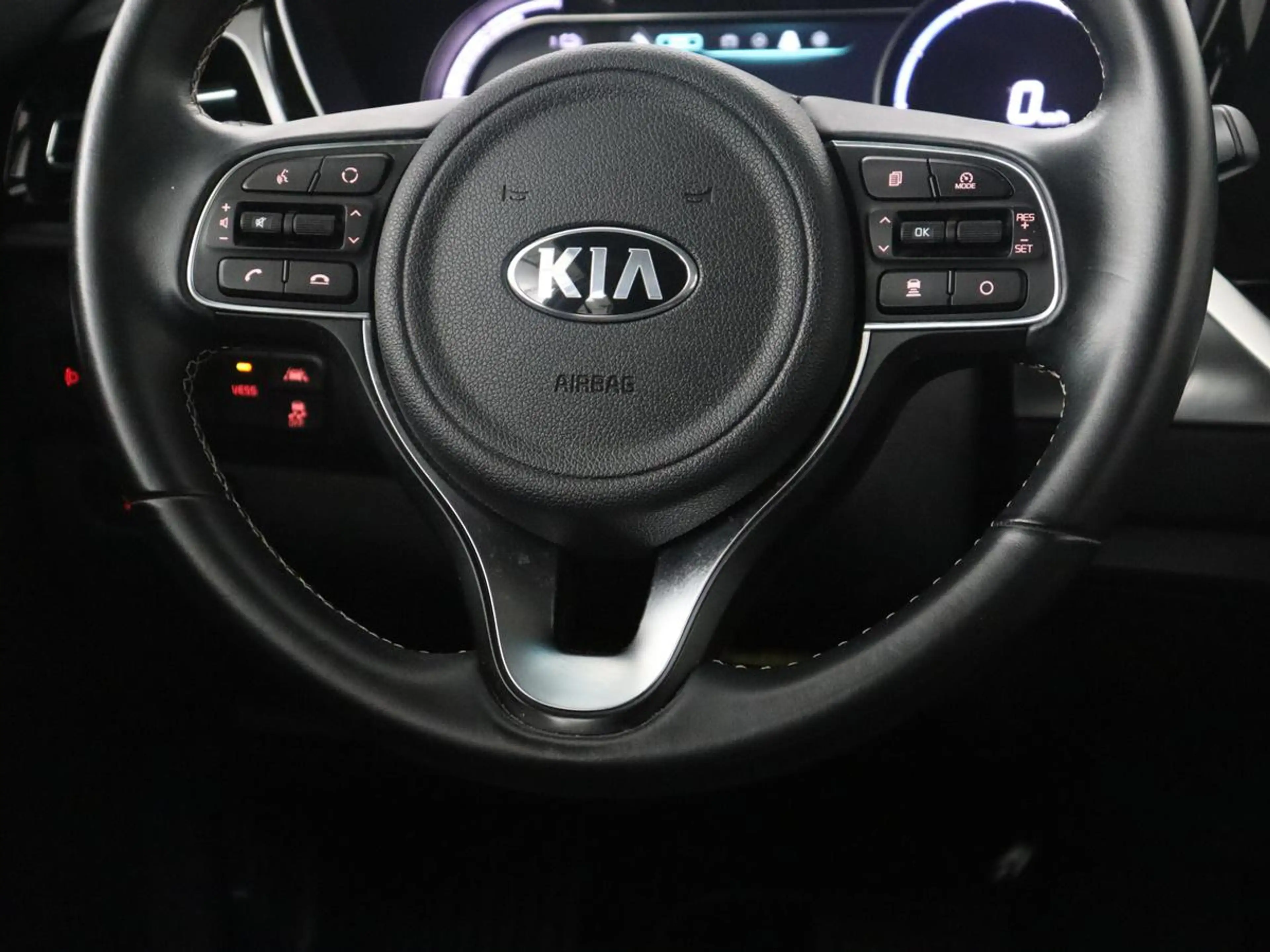 Kia e-Niro ComfortLine 64 kWh | SOH 95.9% | Adaptive cruise | — photo 7