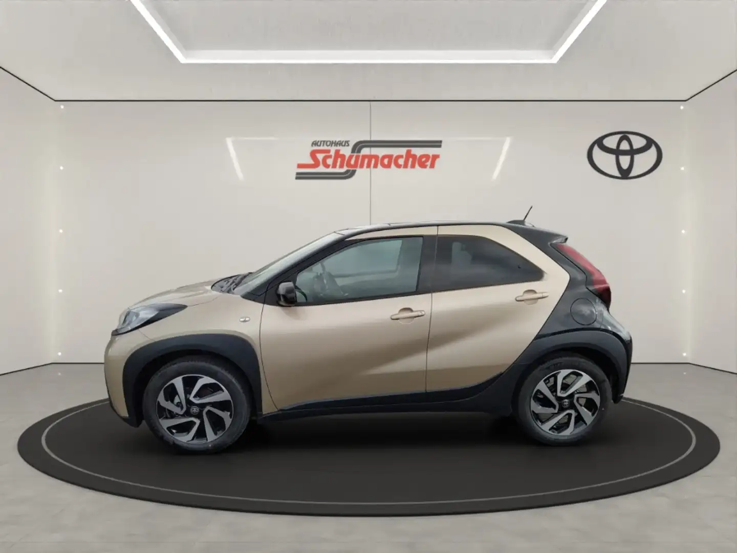 Toyota Aygo X PULSE+KAMERA+LED+SHZ+CARPLAY+SOFORT!! Beige - 2