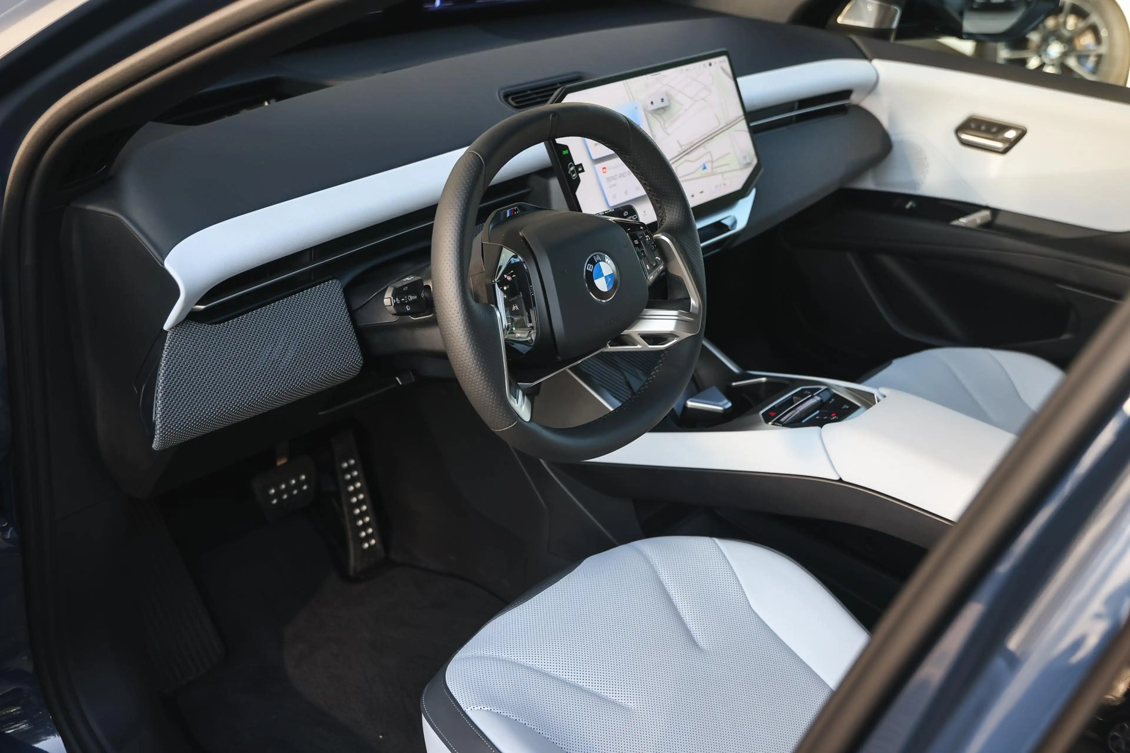 BMW iX3 50 xDrive M Sport / Panoramadak / Trekhaak / Parki — photo 10