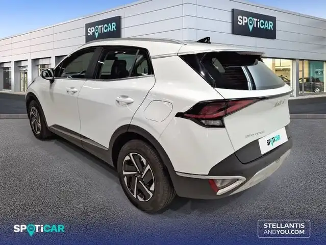 Kia Sportage view 5